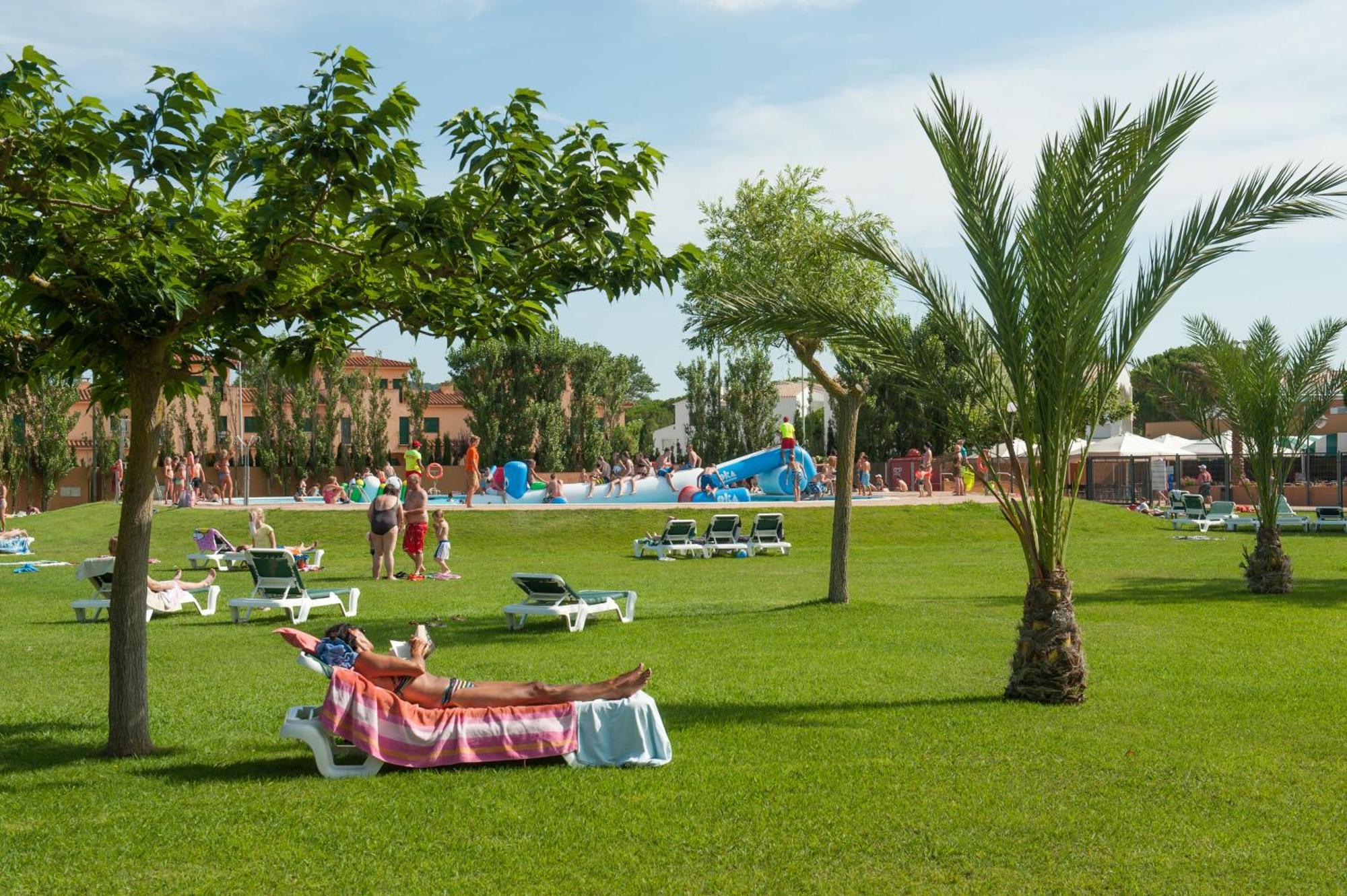 Camping & Bungalows Platja Brava 帕尔斯 外观 照片