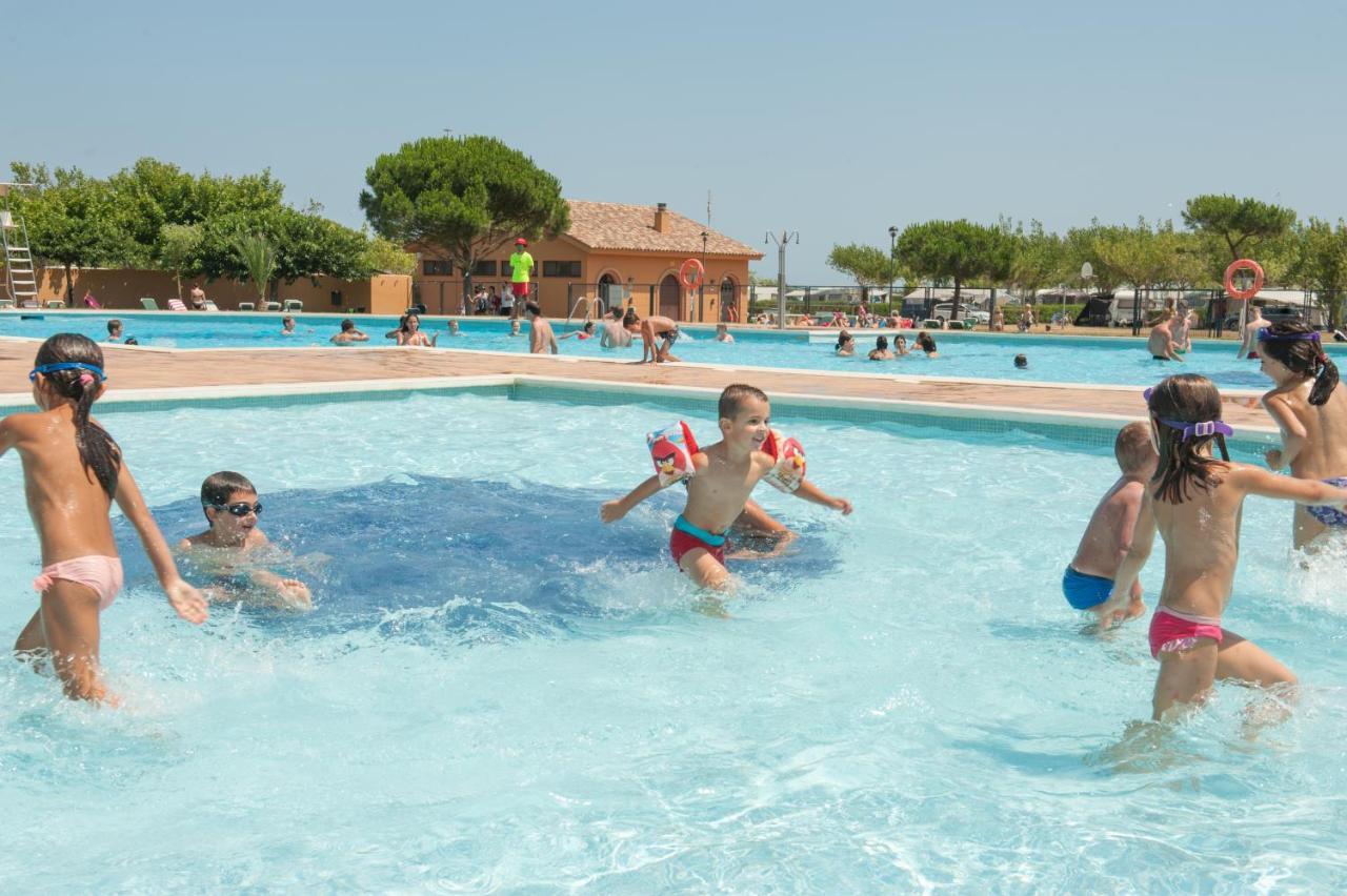 Camping & Bungalows Platja Brava 帕尔斯 外观 照片