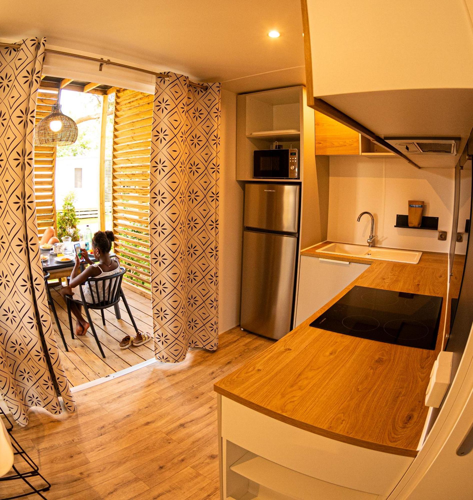 Camping & Bungalows Platja Brava 帕尔斯 外观 照片